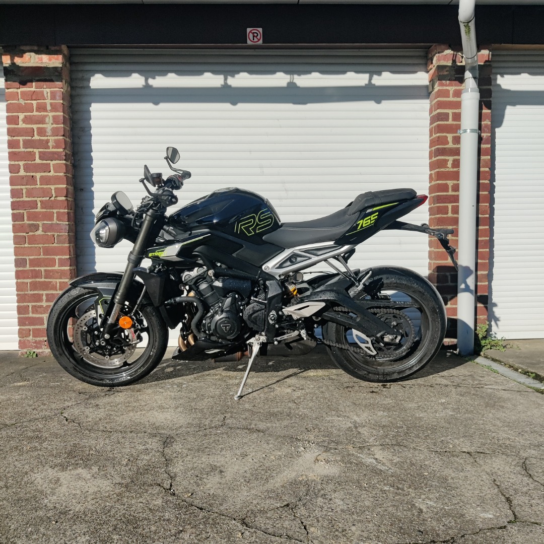 Street Triple 765 RS Phantom Black
