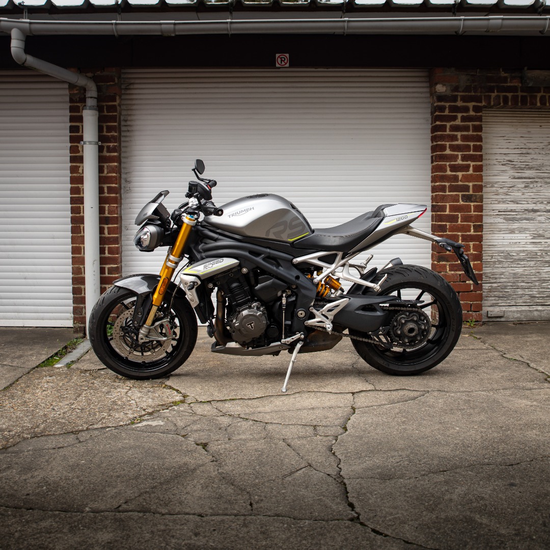 Speed Triple 1200 RS Matt Silver Ice