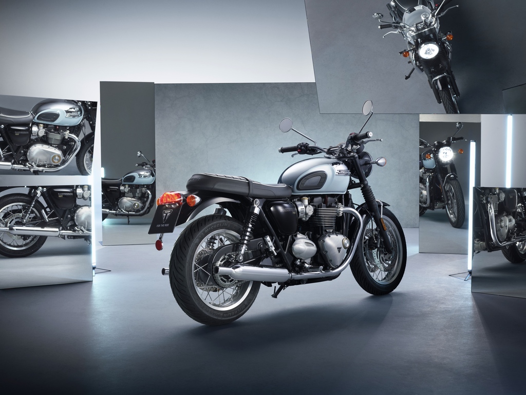 Bonneville T120 - Chrome/Meriden blue